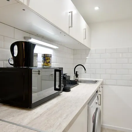 Standard By Hi5- Hunyadi Square *